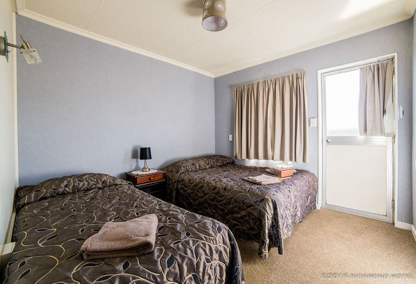 Richmond Motel & Top 10 Holiday Park 6