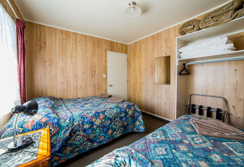Richmond Motel & Top 10 Holiday Park 7