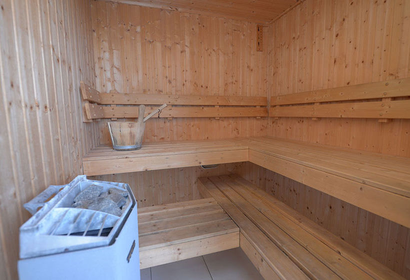 One Ten Apartment 3 10