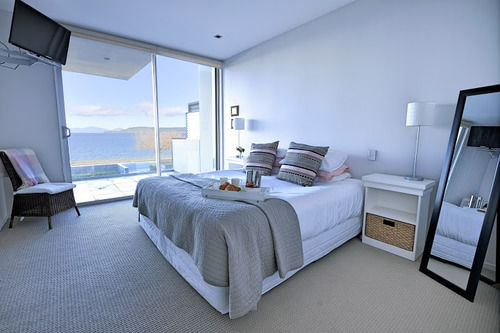 One Ten Apartment 3 12