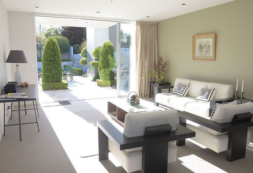 One Ten Apartment 3 5