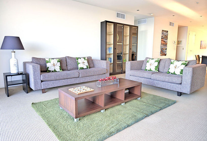 One Ten Apartment 3 6