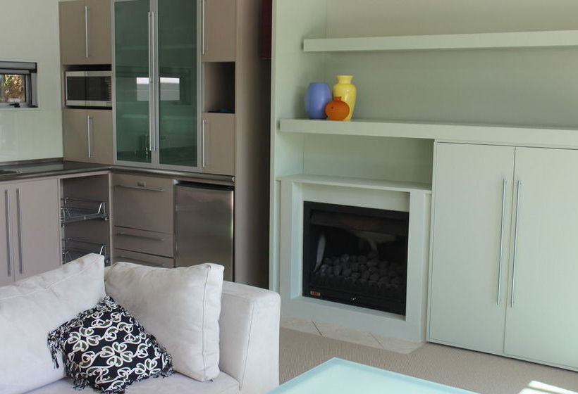 Sanctuary Raumati South 4