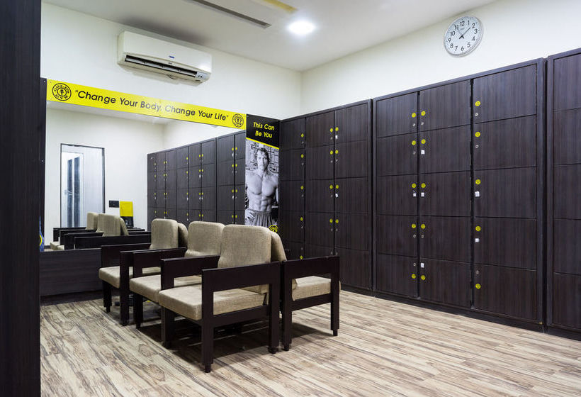 Hotel Treebo Royal Kourt 12