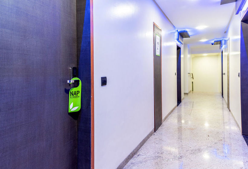 Hotel Treebo Royal Kourt 14