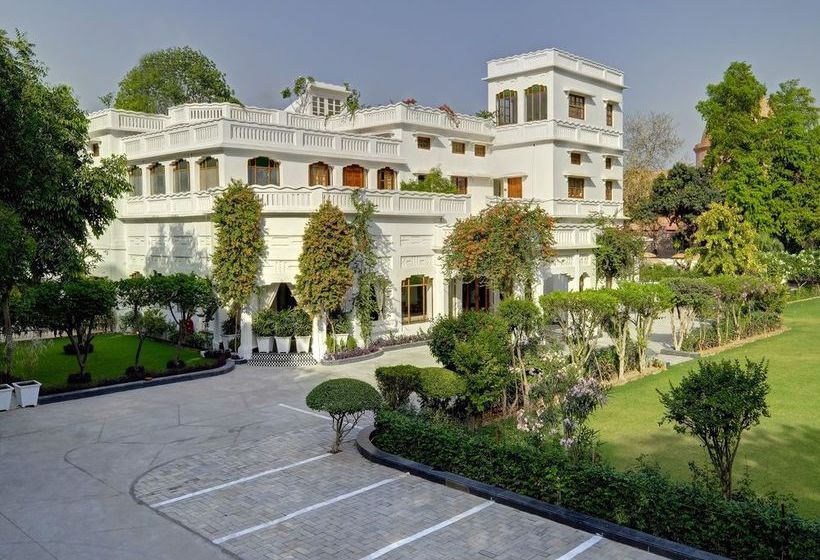 Resort Lebua Lucknow 12