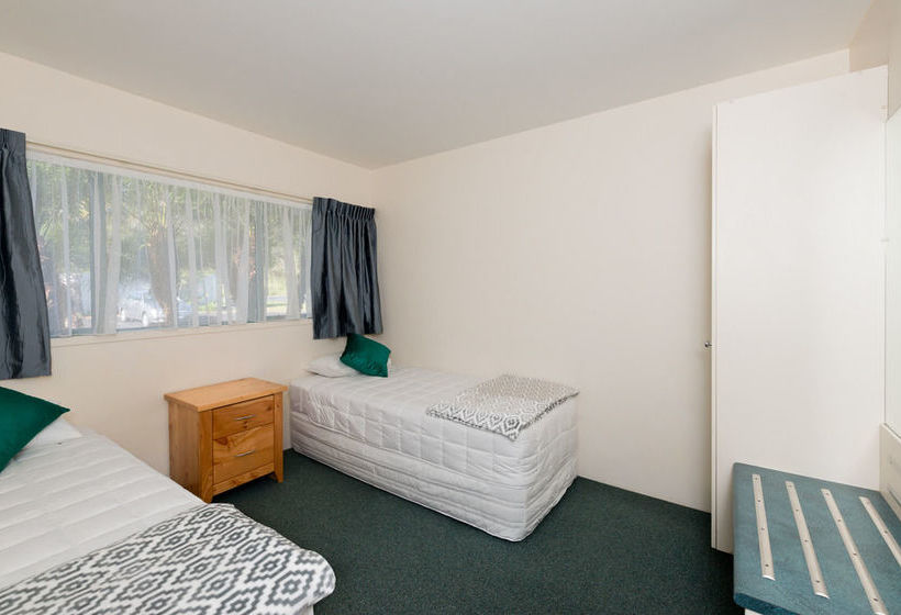 Motel Te Tiriti Resort Waitangi 8