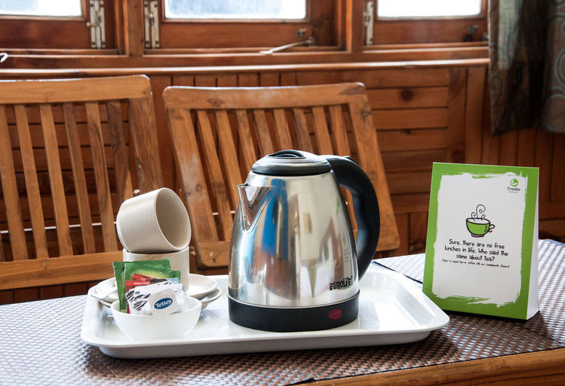 Hotel Treebo Celebriti 15