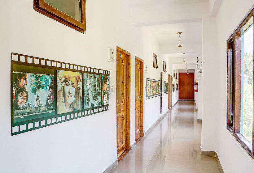 Hotel Treebo Celebriti 17