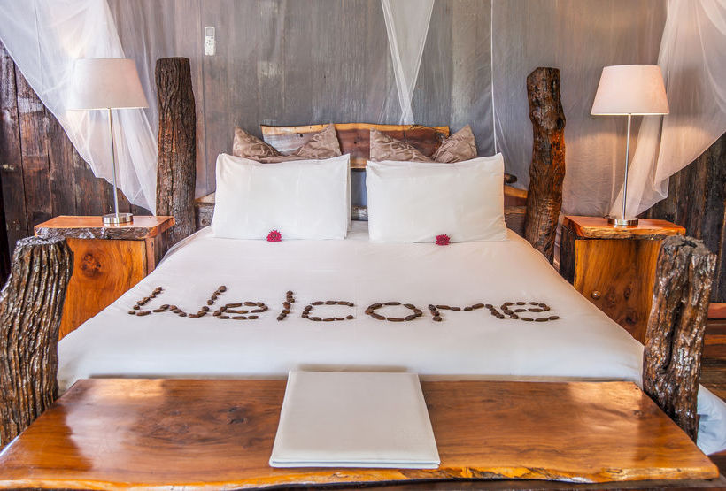 Hotel Karongwe River Lodge