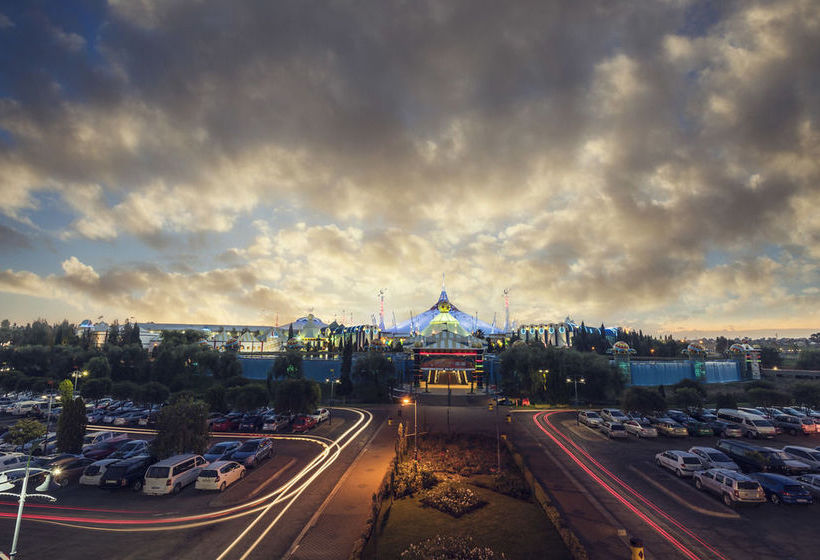 Hotel Carnival Club 16