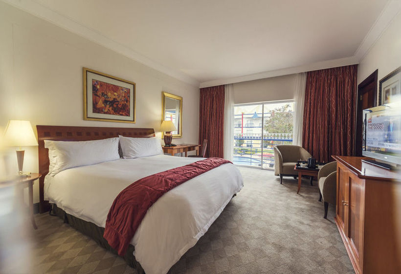 Hotel Carnival Club 19