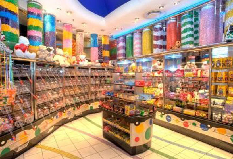 Hotel Carnival Club 3