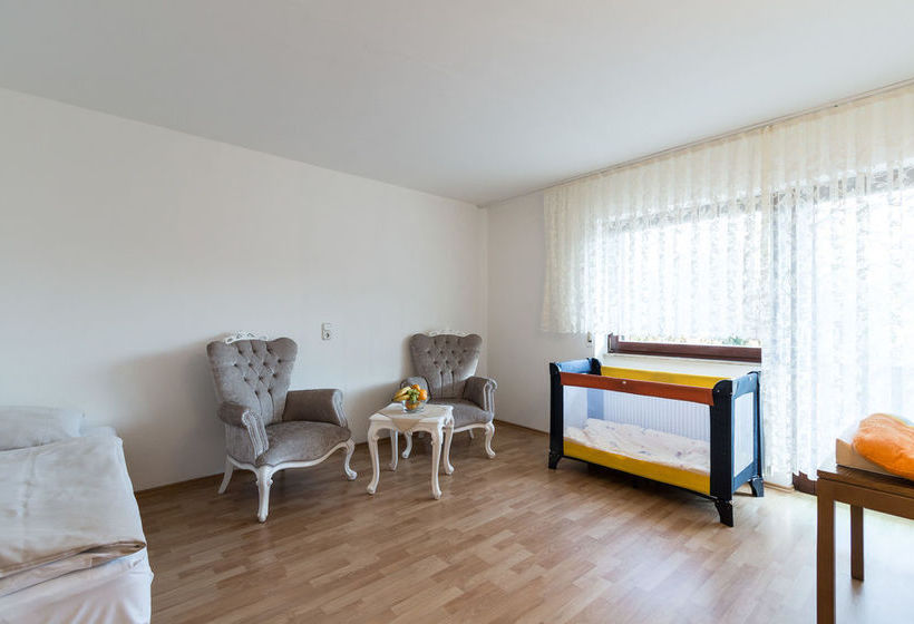 Hotel Zum Kuehlen Grund 6