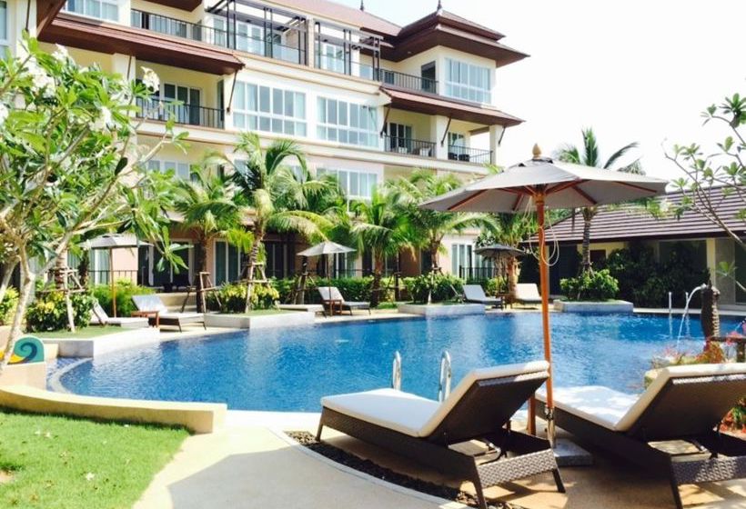 Imperial Ocean Palms Service Apartment 14