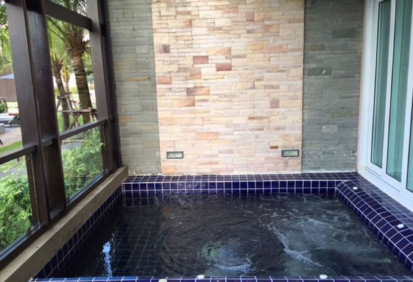 Imperial Ocean Palms Service Apartment 4