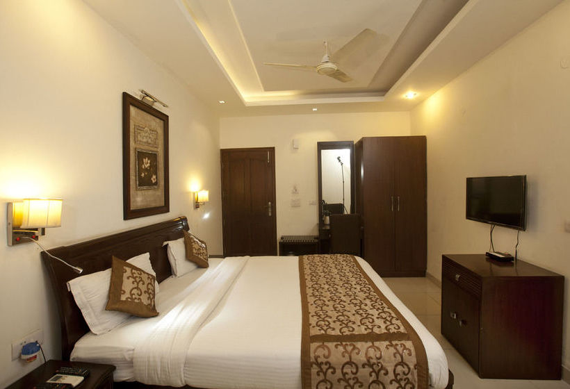 Hotel Oyo Rooms Cyber City Oakwood 10