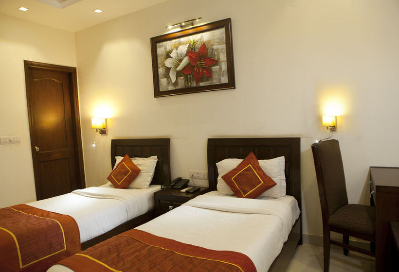 Hotel Oyo Rooms Cyber City Oakwood 3