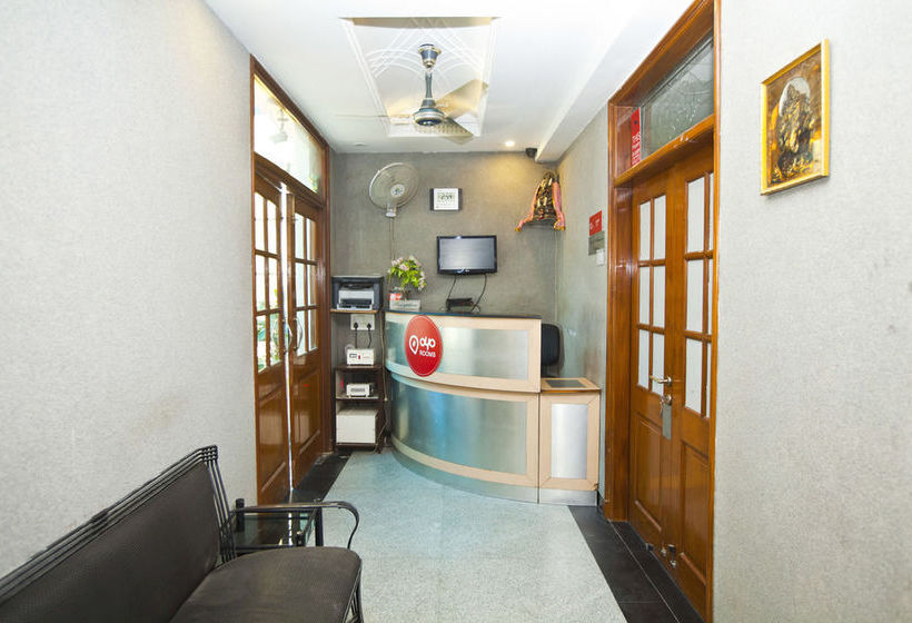 Hotel Oyo Rooms Sahara Mall 10