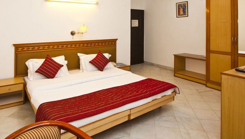 Hotel Oyo Rooms Sahara Mall 12