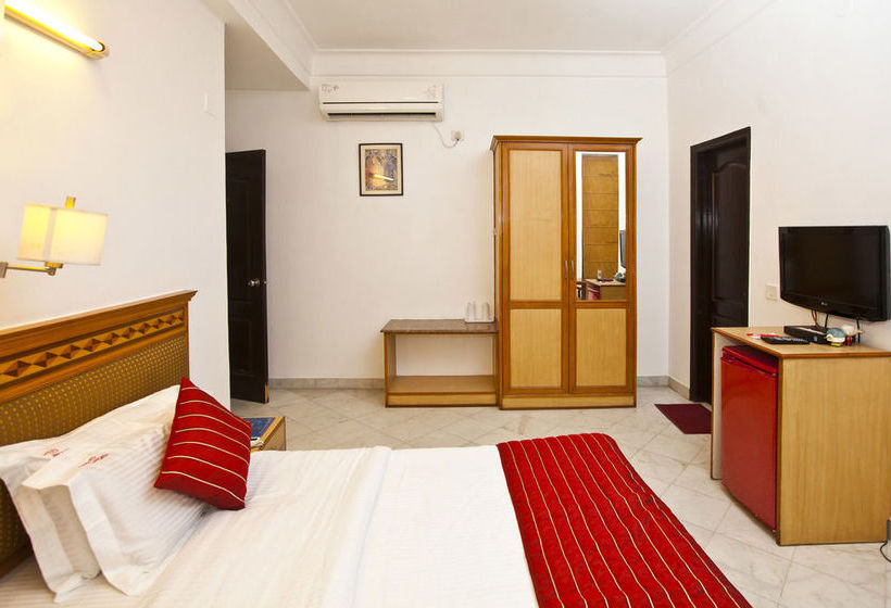 Hotel Oyo Rooms Sahara Mall 16