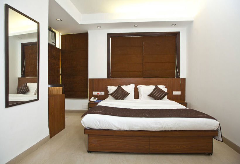 Hotel Oyo Rooms Sahara Mall 5
