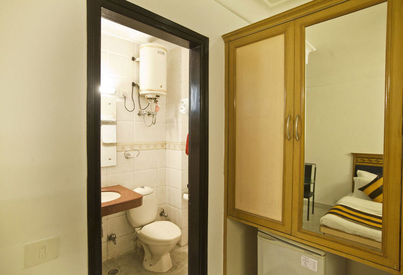 Hotel Oyo Rooms Sahara Mall 7