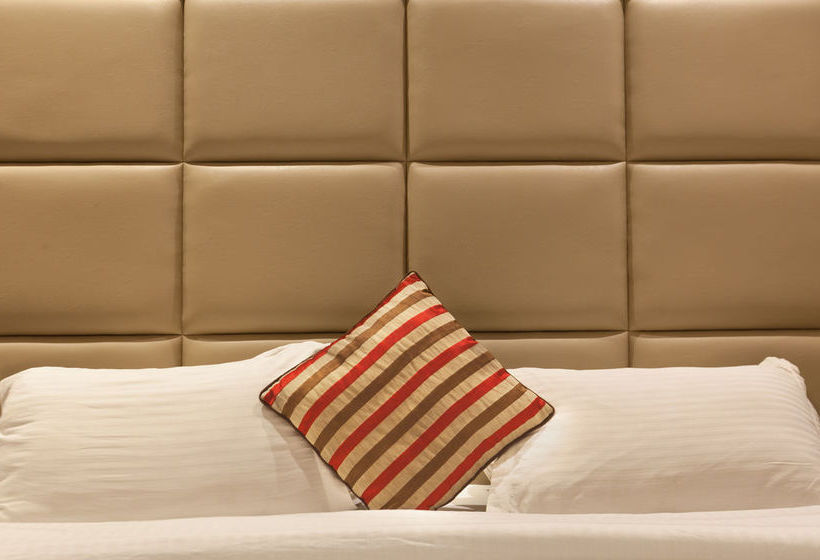 Fab Hotel Regalia Cyper City 3