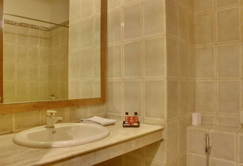 Fab Hotel Regalia Cyper City 8