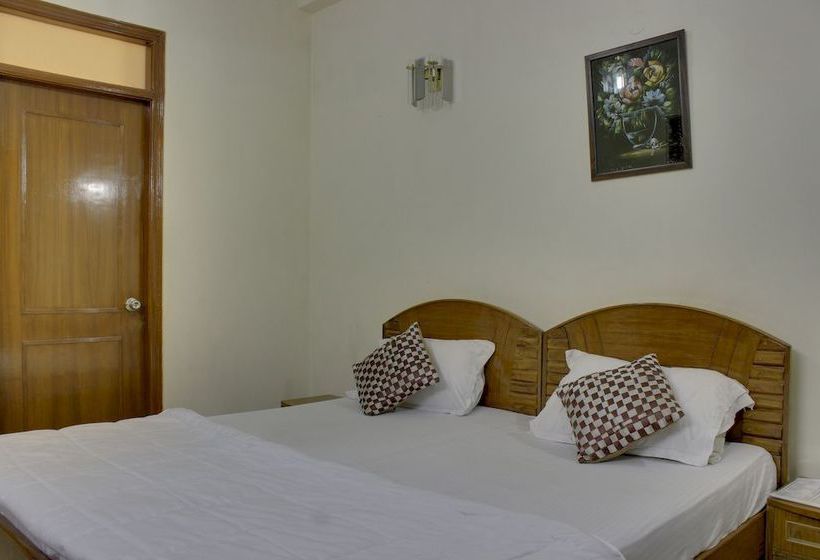 Hotel Raj Vansh Palace 8