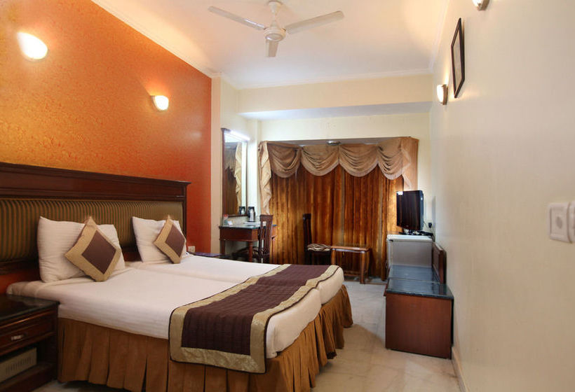 Hotel Oyo Rooms Dlf City Park 1