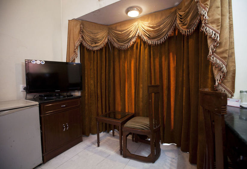 Hotel Oyo Rooms Dlf City Park 15