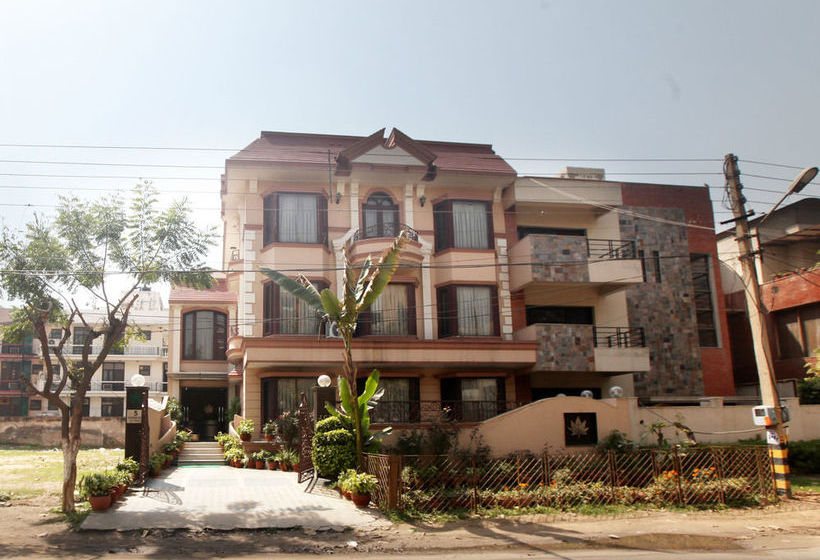 Hotel Oyo Rooms Dlf City Park 2