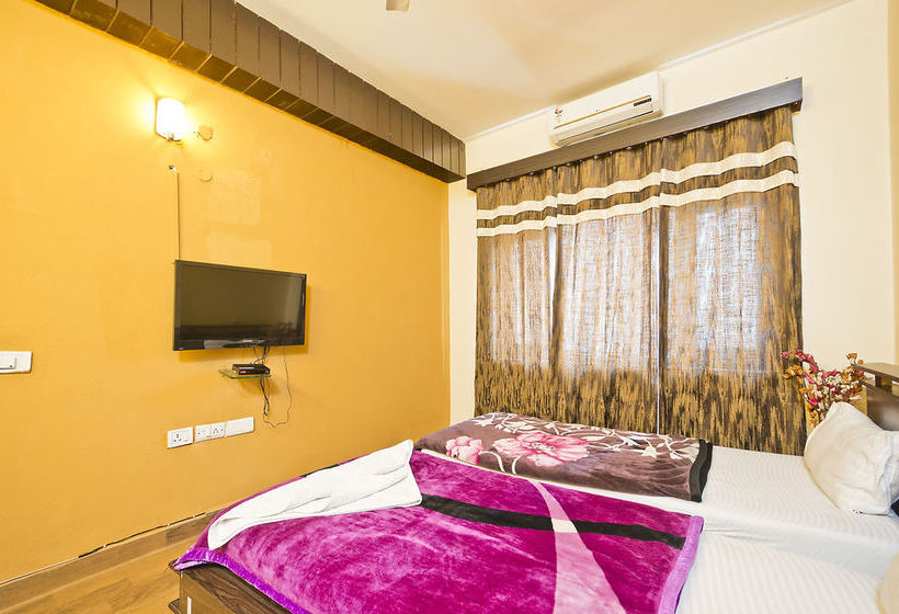 Hotel Oyo Premium Cyber Hub