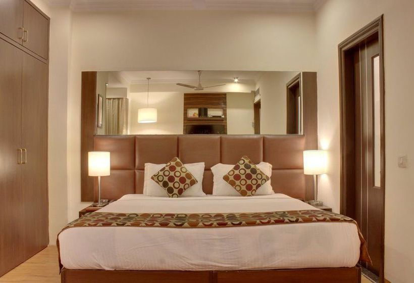 Hotel Oyo Premium Cyber City 4