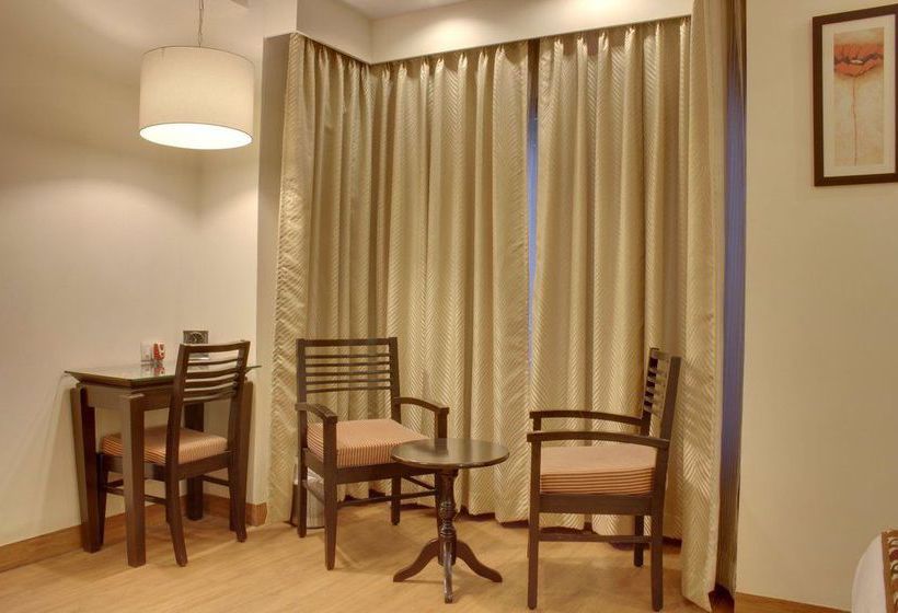 Hotel Oyo Premium Cyber City 7