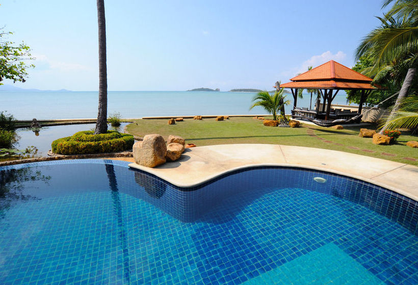 All Inclusive 4 Bedroom Beach Front 14