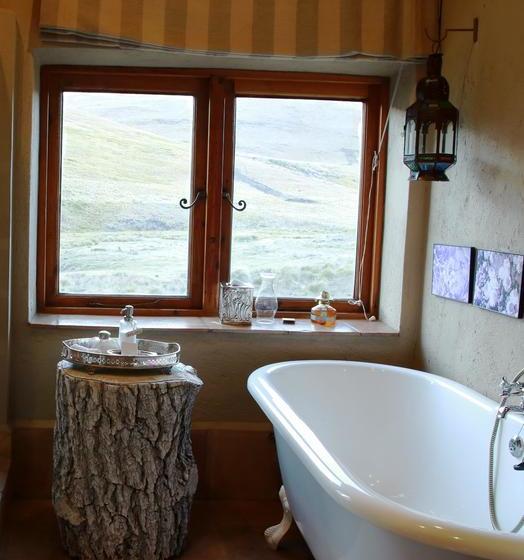 Tenahead Mountain Lodge 2