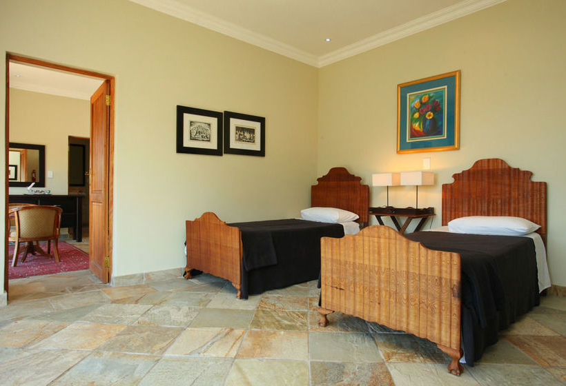 Bed and Breakfast 12 On Hillel Guest Manor 4