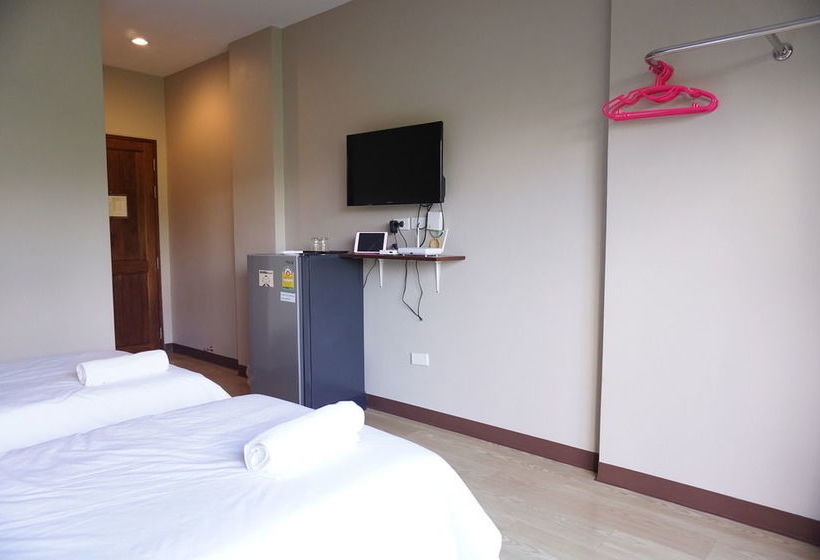 Hotel Chompu Nakarin Apartment 14