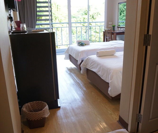 Hotel Chompu Nakarin Apartment 15