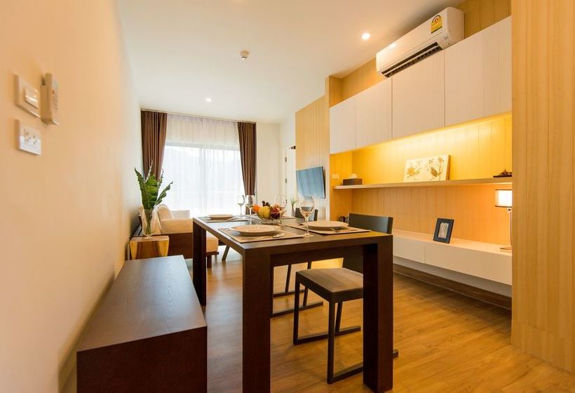 Hill Myna Condominium 13