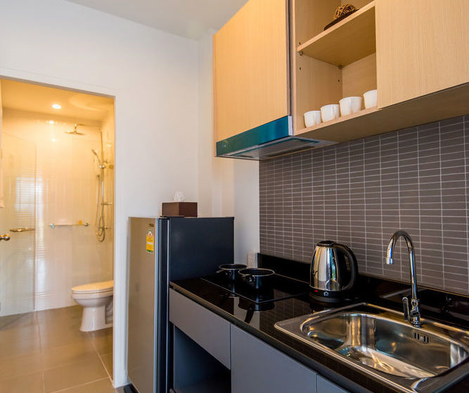 Hill Myna Condominium 15