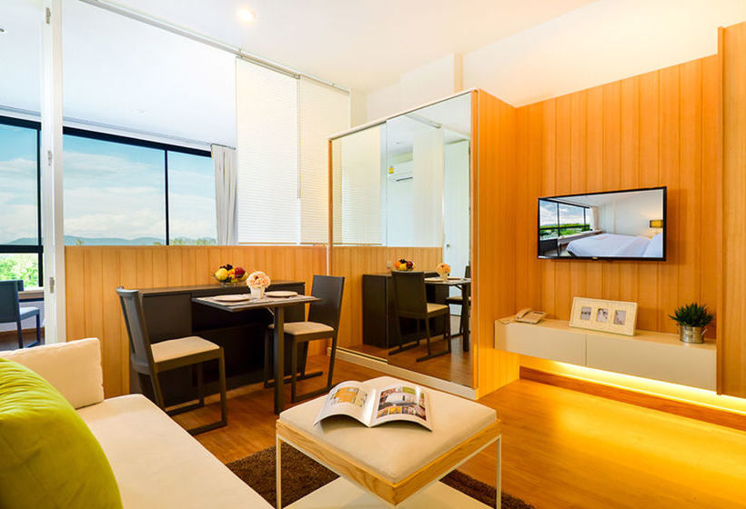 Hill Myna Condominium 18