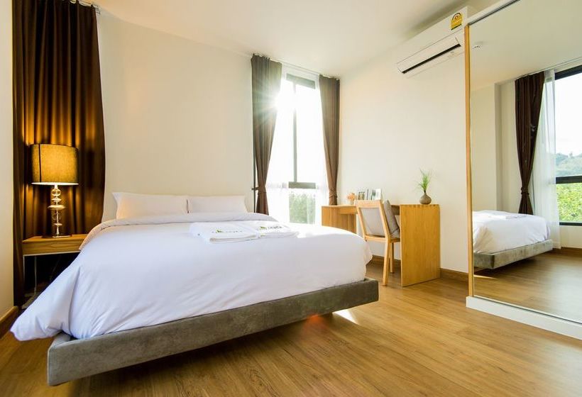 Hill Myna Condominium 9