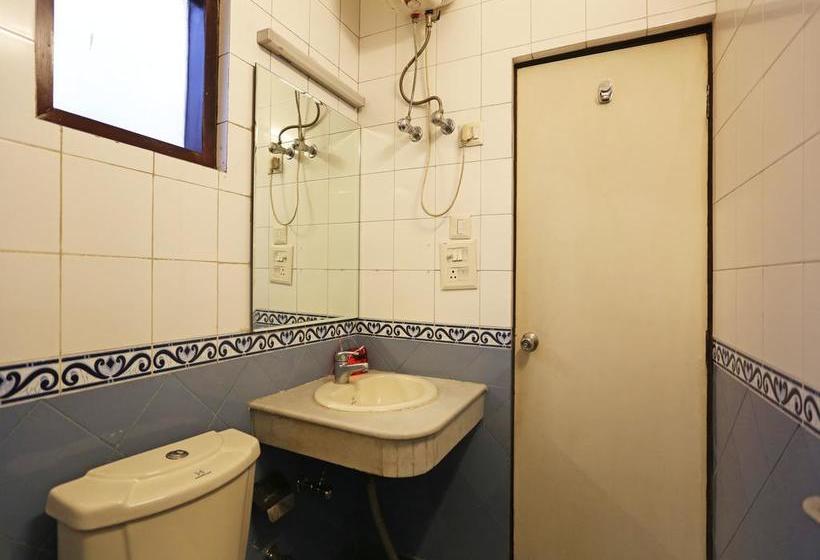 Hotel Oyo Flagship Huda City Centre 10