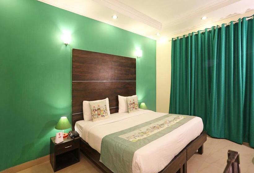 Hotel Oyo Flagship Huda City Centre 11