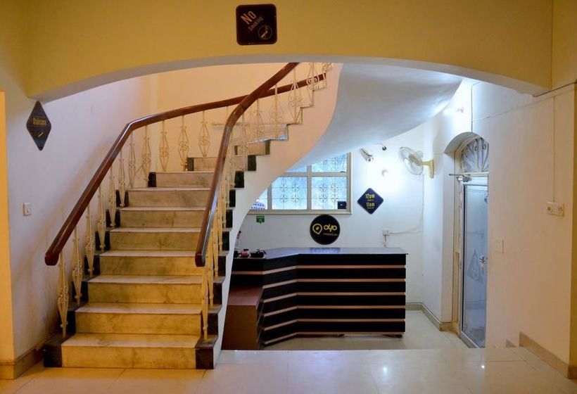 Hotel Oyo Premium Manoj Pandey Chowk 3