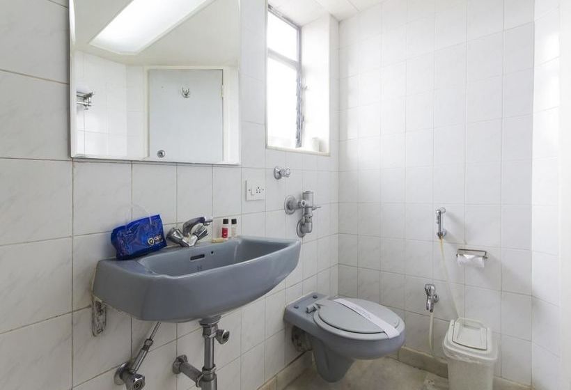 Hotel Oyo Premium Sion Railway Station 12