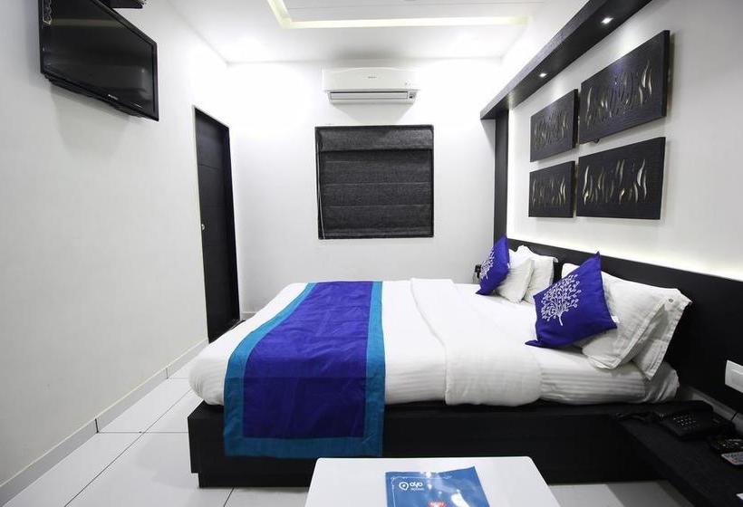 Hotel Oyo Rooms Limda Chowk 10